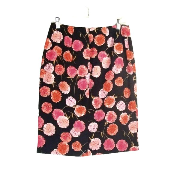 NWOT Talbots Pencil Skirt Zip Back Lyocel blend Pinks Floral Black Size 4 Lined - Picture 1 of 8